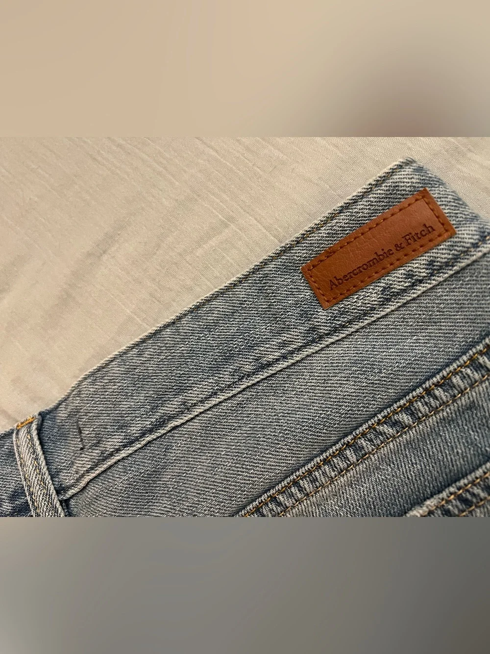 Abercrombie Denim shorts size 28